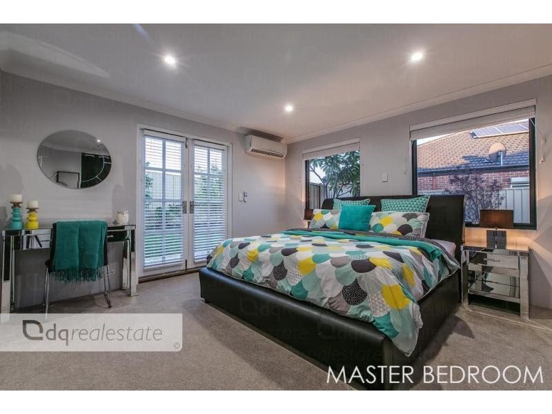 35 Limerick Crecsent, Darch WA 6065