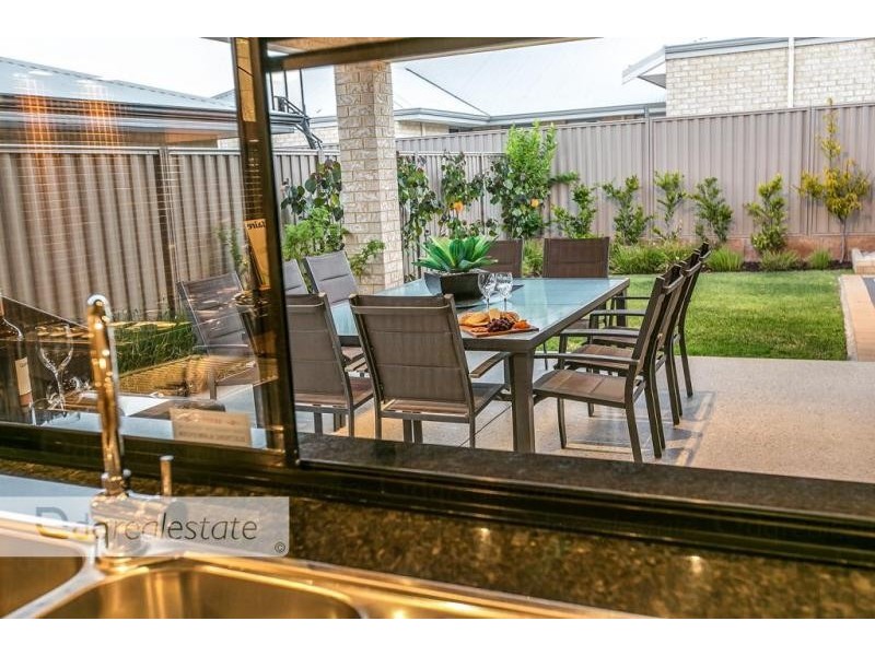 95 Belvoir Parkway, Darch WA 6065