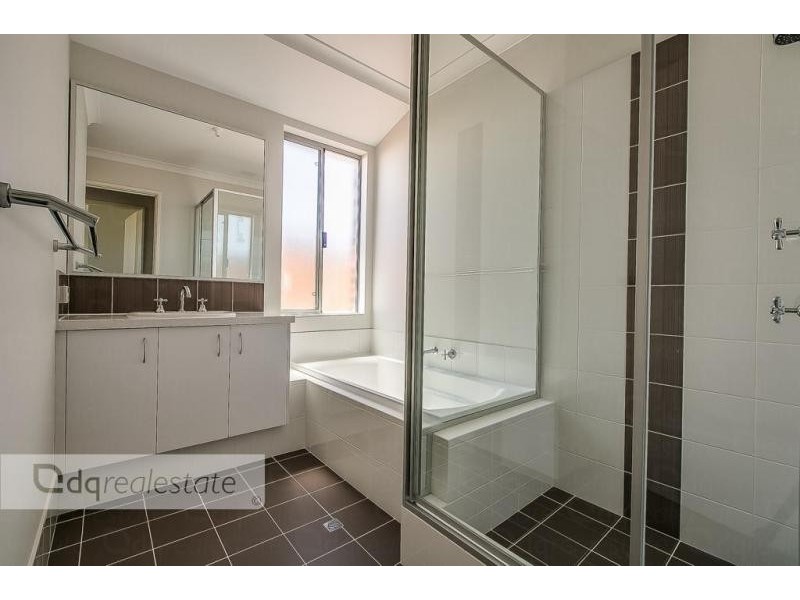 9 Prion Pass, Tapping WA 6065