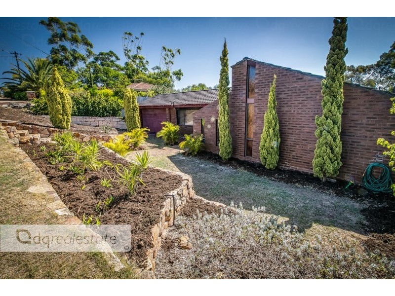 12 Radian Road, Beldon WA 6027