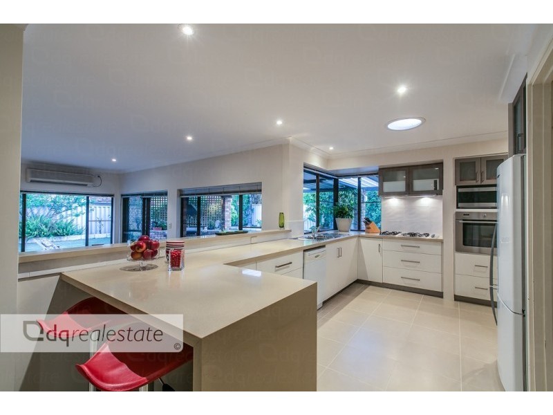 35 Comstock Way, Woodvale WA 6026