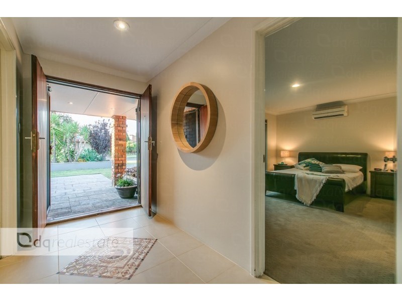 35 Comstock Way, Woodvale WA 6026