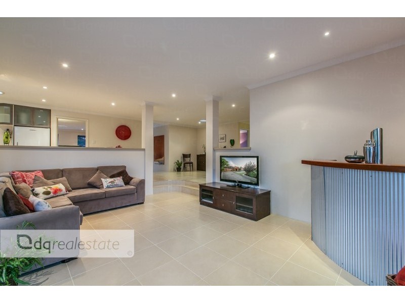 35 Comstock Way, Woodvale WA 6026