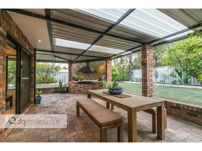 35 Comstock Way, Woodvale WA 6026