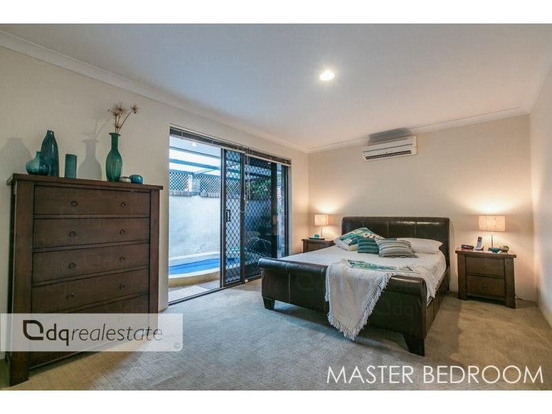 35 Comstock Way, Woodvale WA 6026