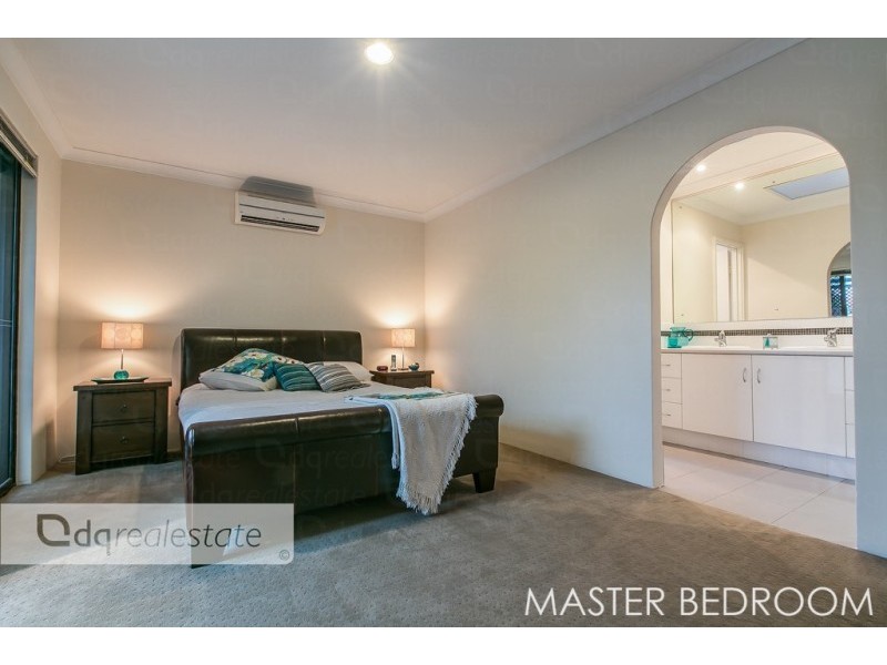 35 Comstock Way, Woodvale WA 6026