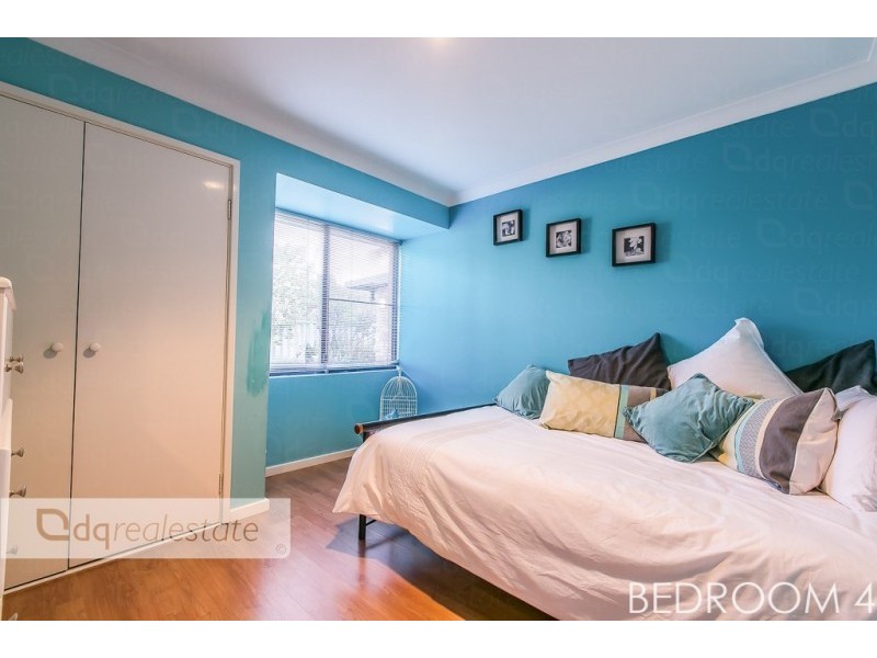 35 Comstock Way, Woodvale WA 6026