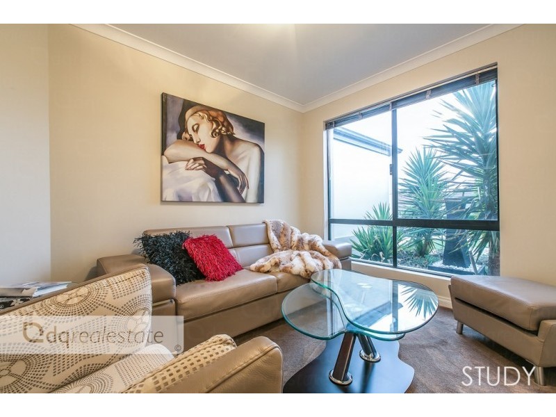 8 Malurus Turn, Tapping WA 6065