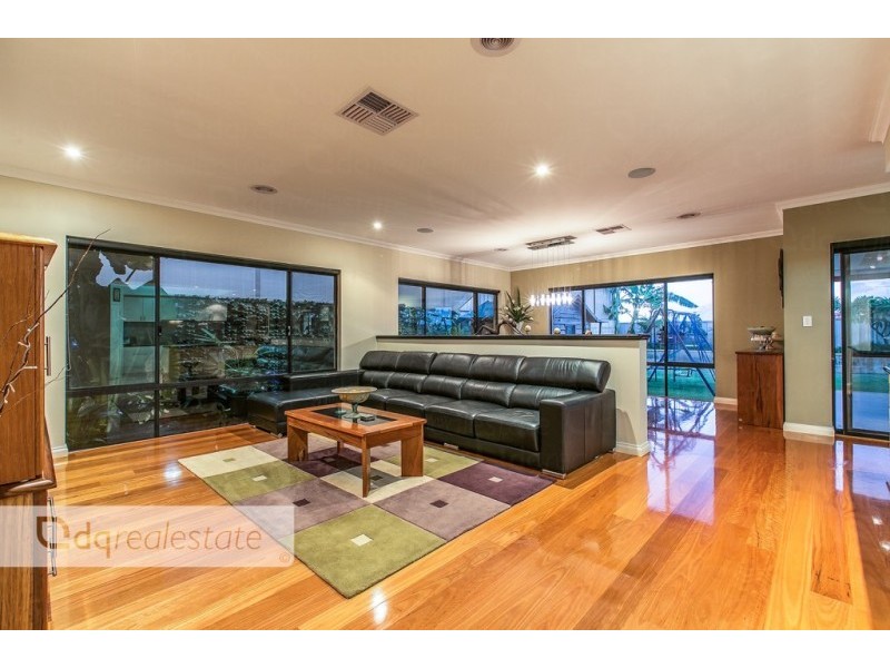 19 Bolton Way, Darch WA 6065