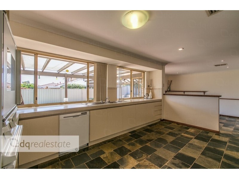 26 Bindoo Rise, Woodvale WA 6026