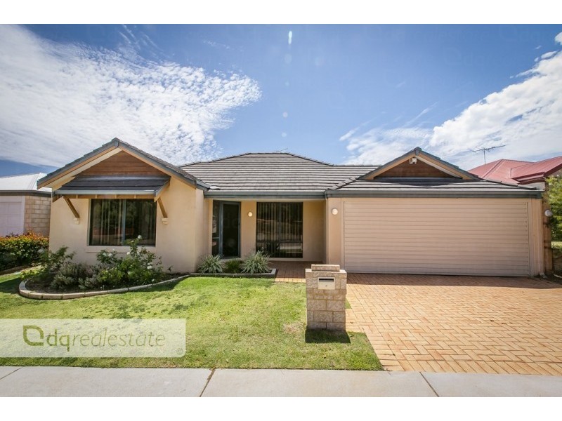 26 De Crillon Way, Currambine WA 6028