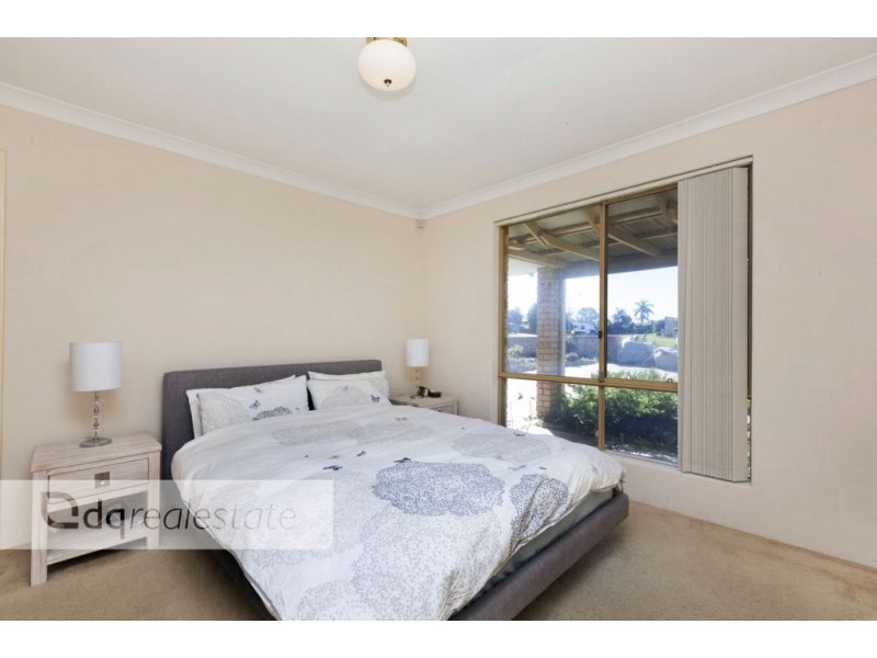 2 Fleetwood Circuit, Woodvale WA 6026