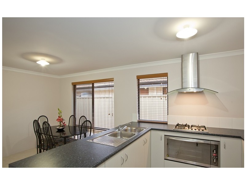 60B Moscow Retreat, Hocking WA 6065