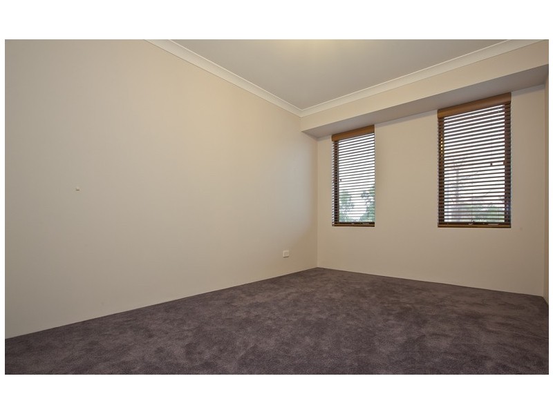 60B Moscow Retreat, Hocking WA 6065