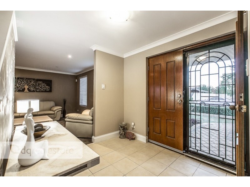 24 Sarus Rise, Gwelup WA 6018