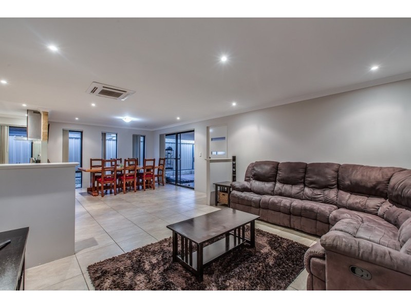 4 Atra Avenue, Tapping WA 6065