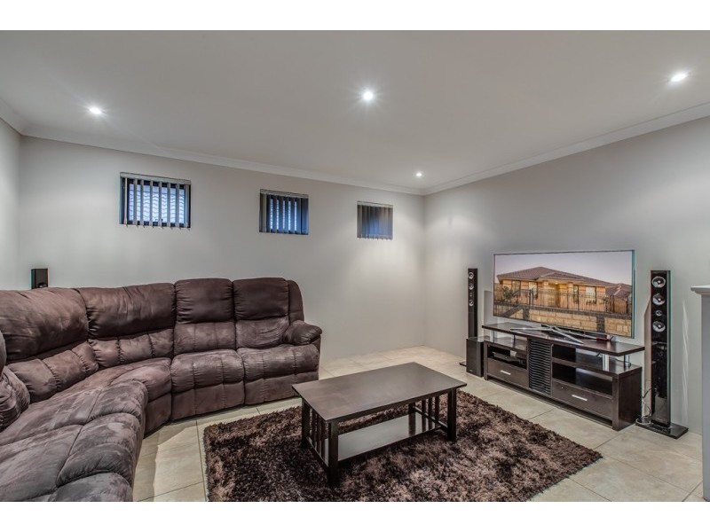 4 Atra Avenue, Tapping WA 6065