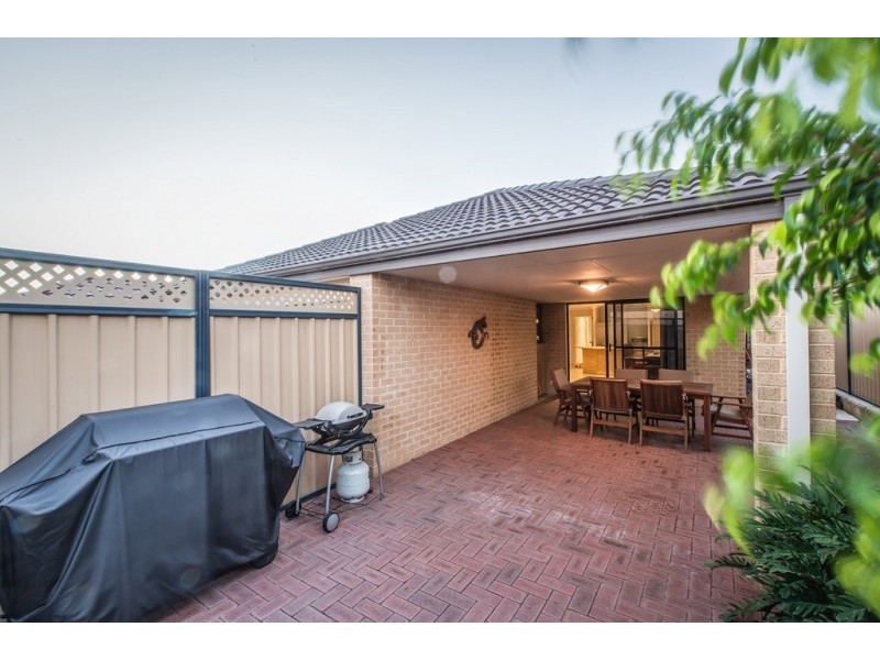 4 Atra Avenue, Tapping WA 6065