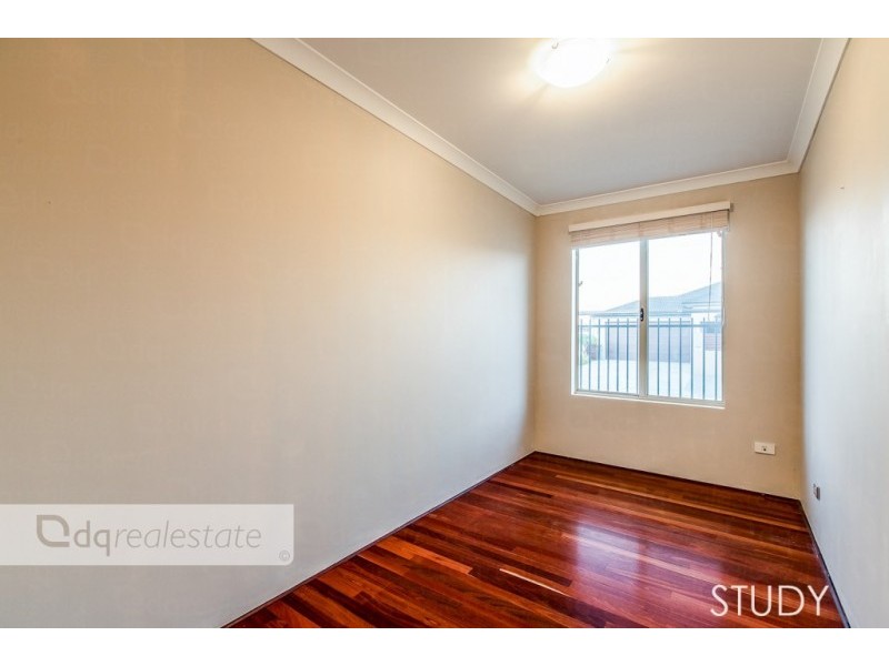 43 Tissington Drive, Darch WA 6065