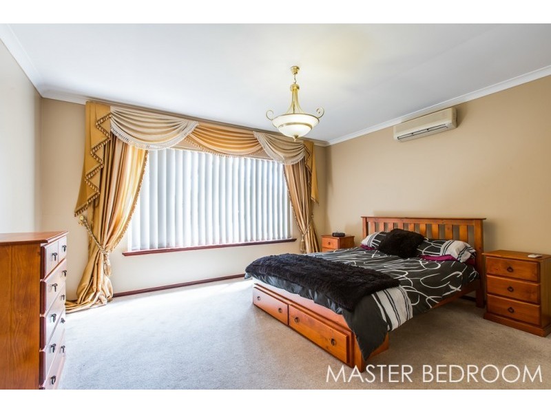 6 Chase Court, Woodvale WA 6026