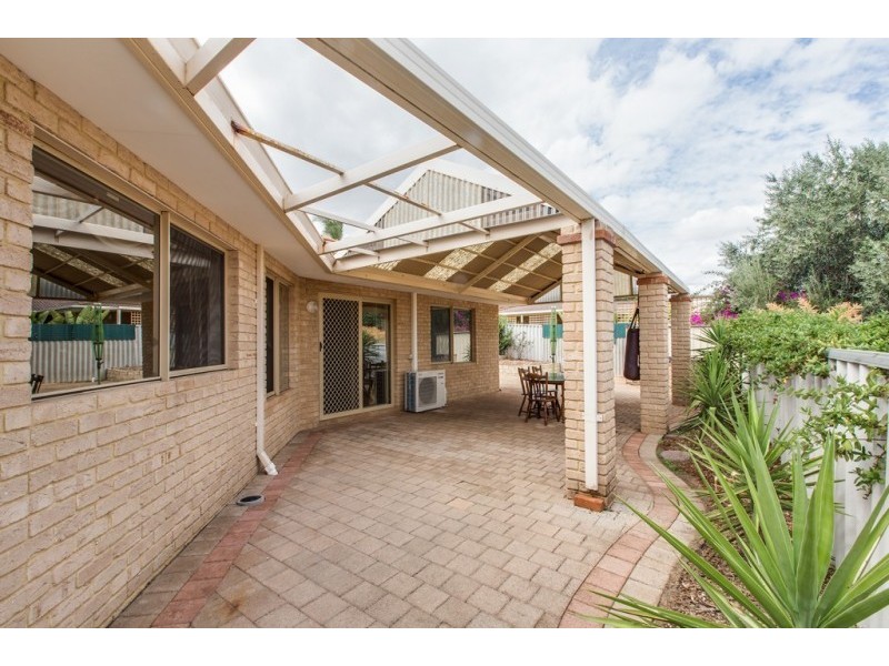 6 Chase Court, Woodvale WA 6026