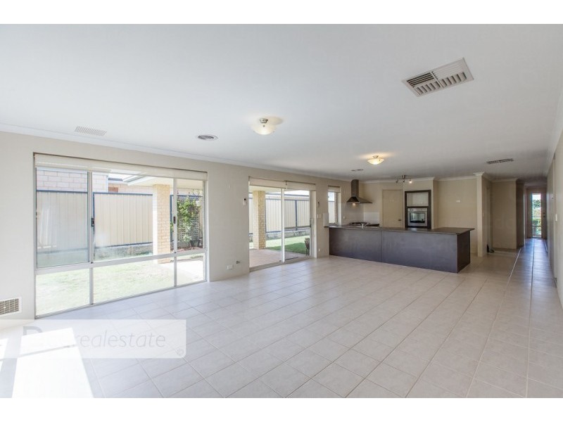 17 Jaeger Bend, Tapping WA 6065