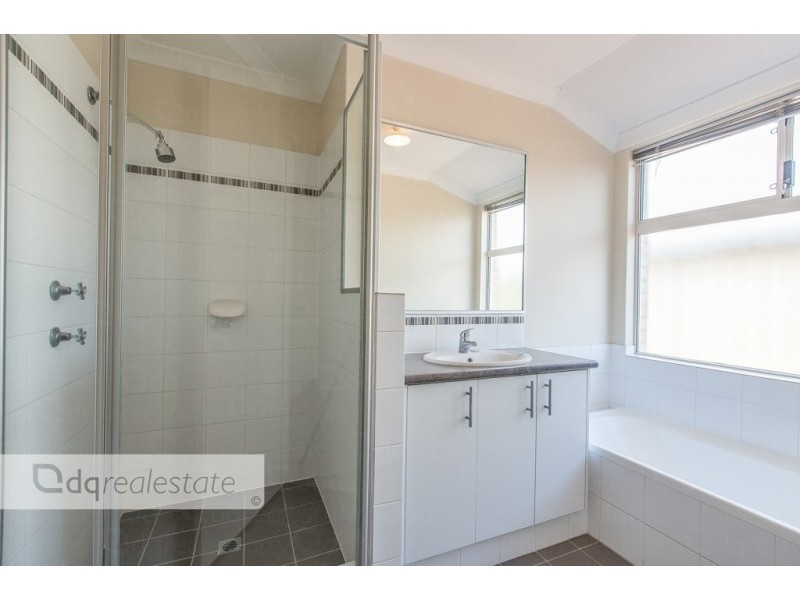 17 Jaeger Bend, Tapping WA 6065