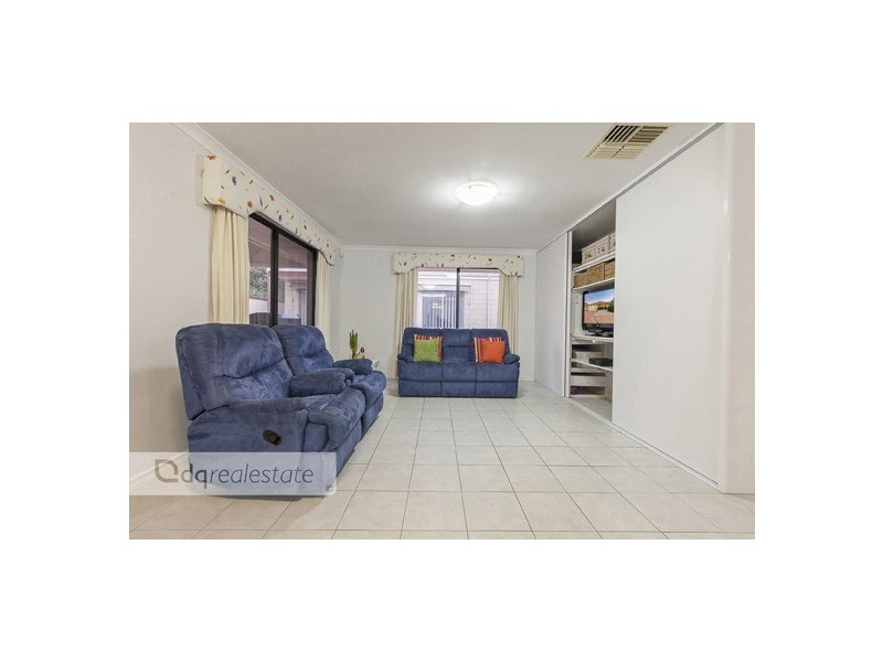 24 Chisholm Link, Madeley WA 6065