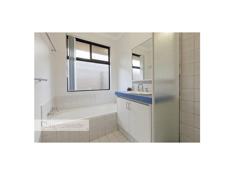 24 Chisholm Link, Madeley WA 6065