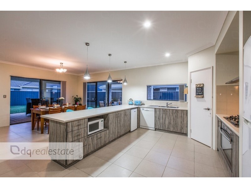 1 Gimlet Link, Carramar WA 6031