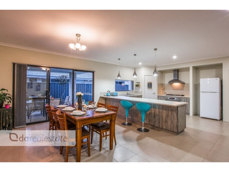 1 Gimlet Link, Carramar WA 6031