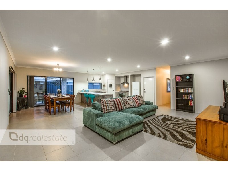 1 Gimlet Link, Carramar WA 6031