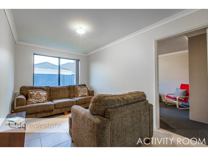 1 Gimlet Link, Carramar WA 6031