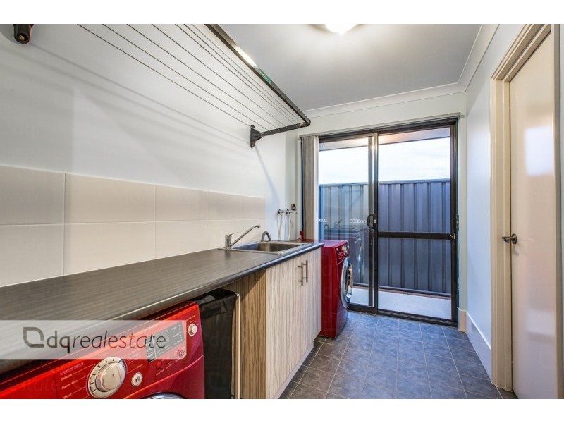 1 Gimlet Link, Carramar WA 6031