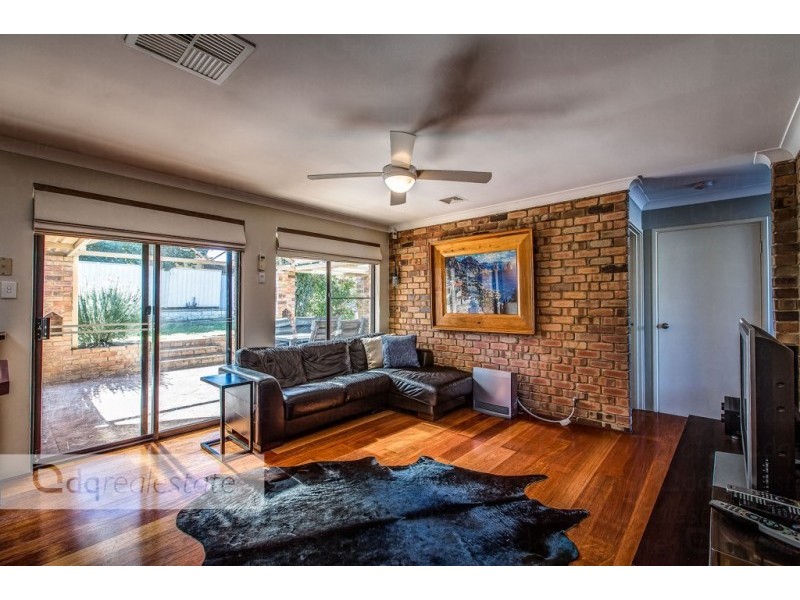 12 Ellis Grove, Woodvale WA 6026