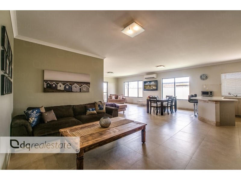 19 Narrien Loop, Hocking WA 6065