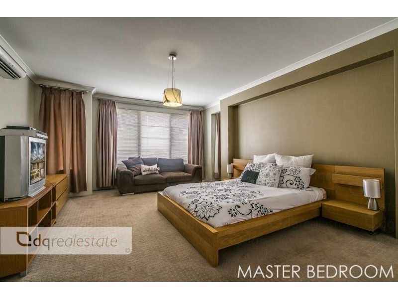 19 Narrien Loop, Hocking WA 6065