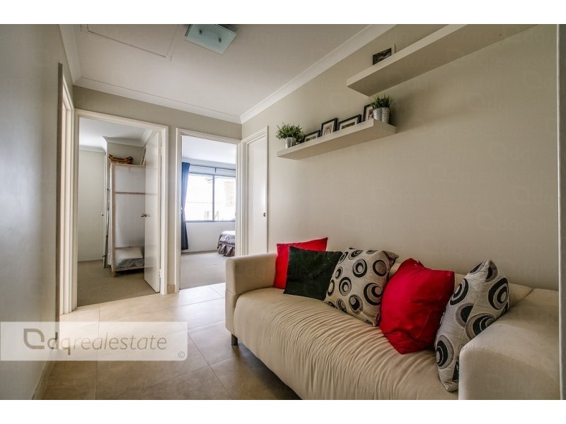 19 Narrien Loop, Hocking WA 6065