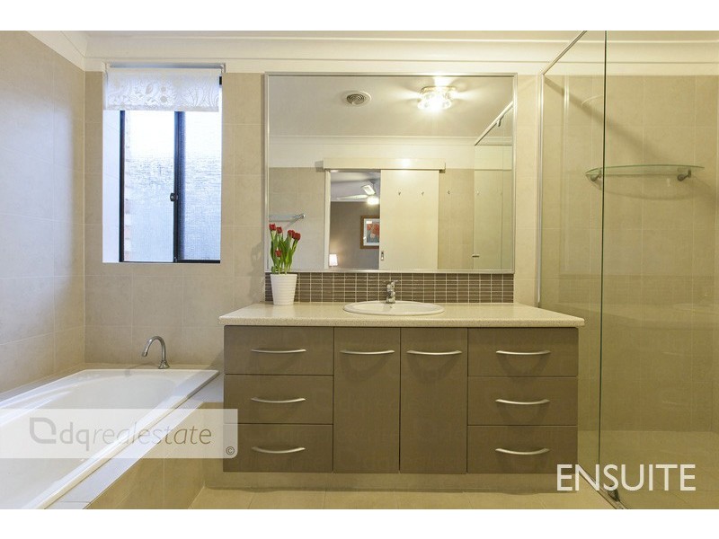 35 Rockdale Pass, Landsdale WA 6065