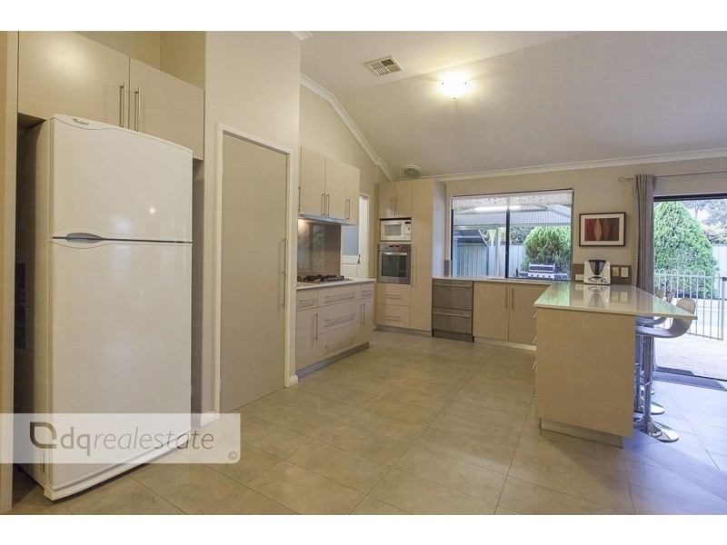 35 Rockdale Pass, Landsdale WA 6065