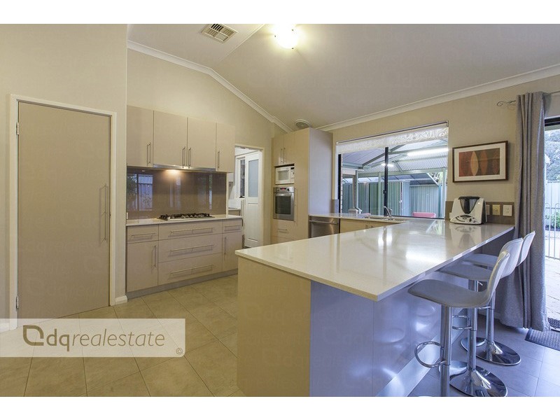 35 Rockdale Pass, Landsdale WA 6065