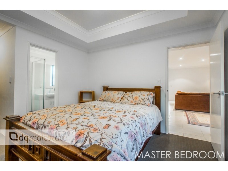 11 Hoypoy Gardens, Darch WA 6065