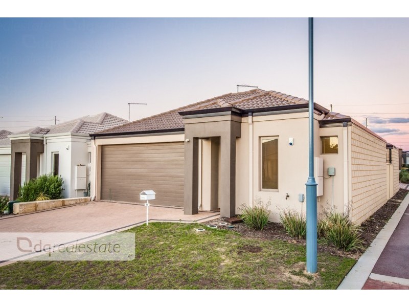 11 Hoypoy Gardens, Darch WA 6065