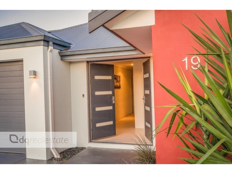 19 Goshawk Street, Tapping WA 6065