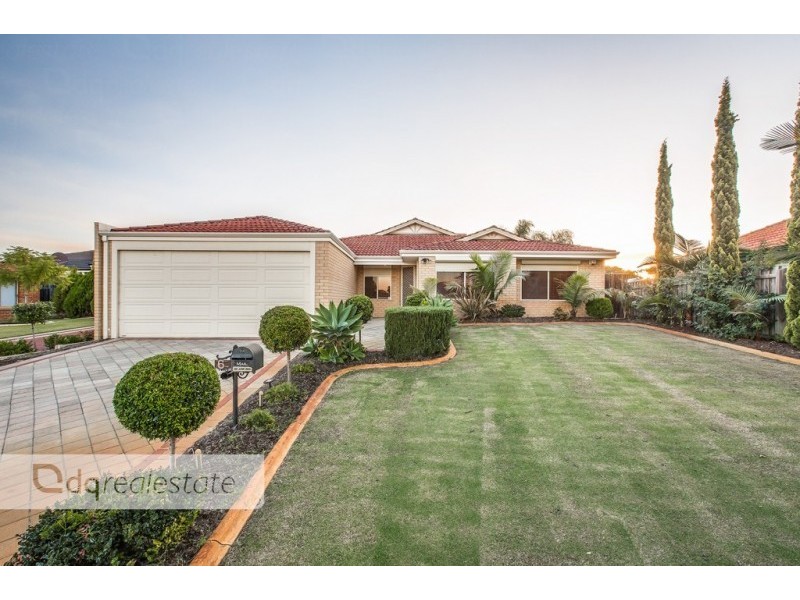 6 Pineview Place, Landsdale WA 6065