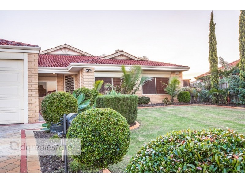 6 Pineview Place, Landsdale WA 6065