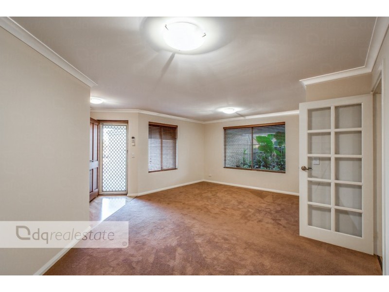 6 Pineview Place, Landsdale WA 6065