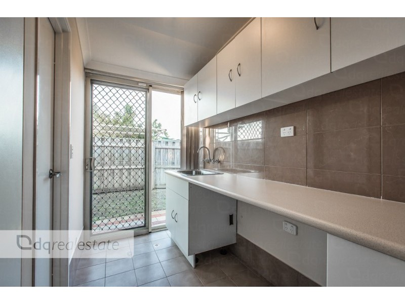 6 Pineview Place, Landsdale WA 6065