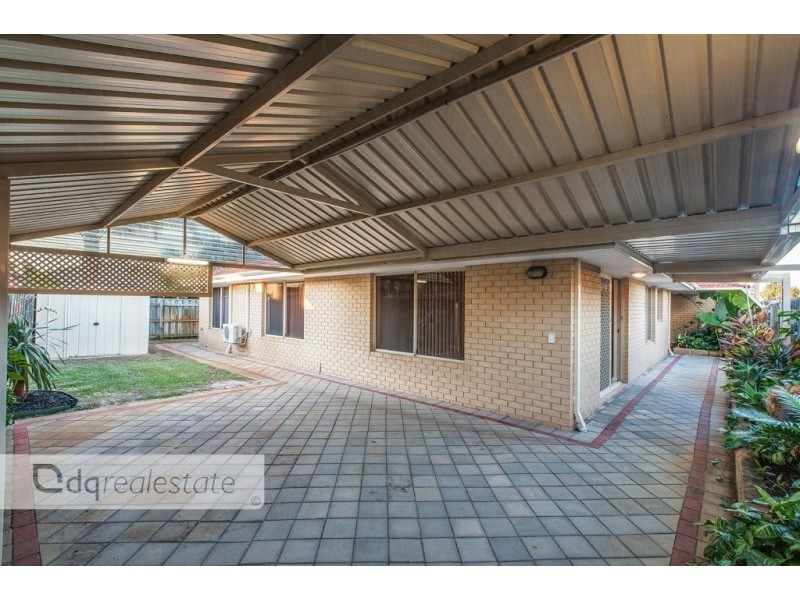 6 Pineview Place, Landsdale WA 6065