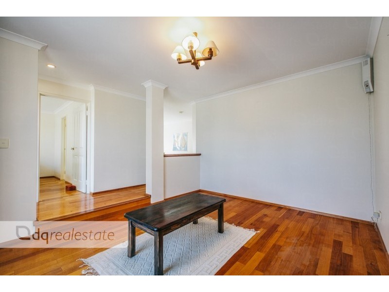 27 Laurelston Heights, Woodvale WA 6026